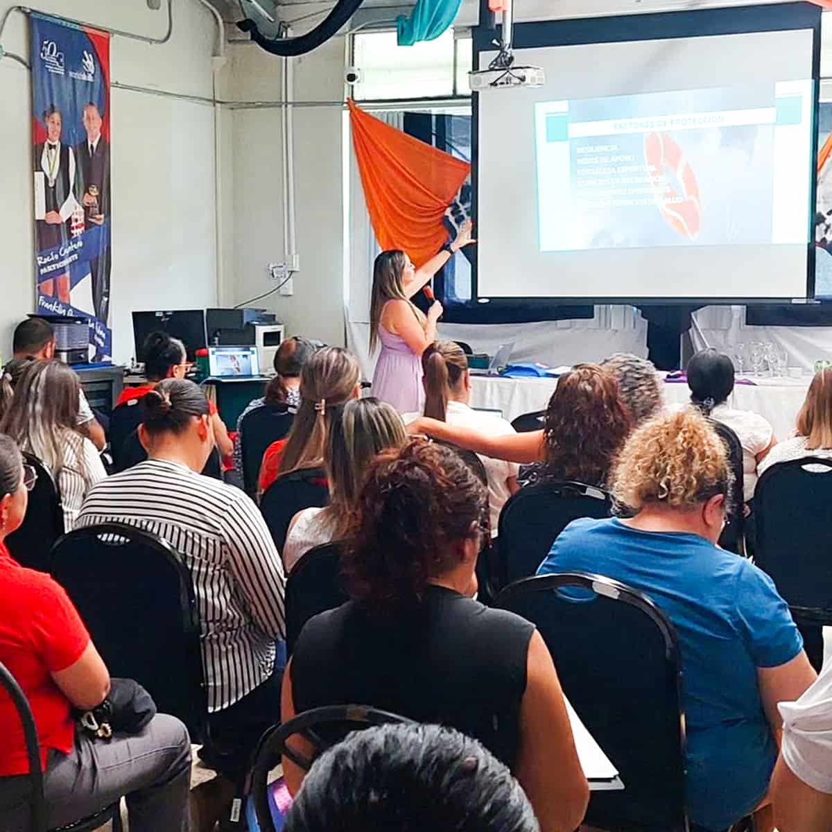 Imagen del servicio 03: capacitación, talleres y educación emocional